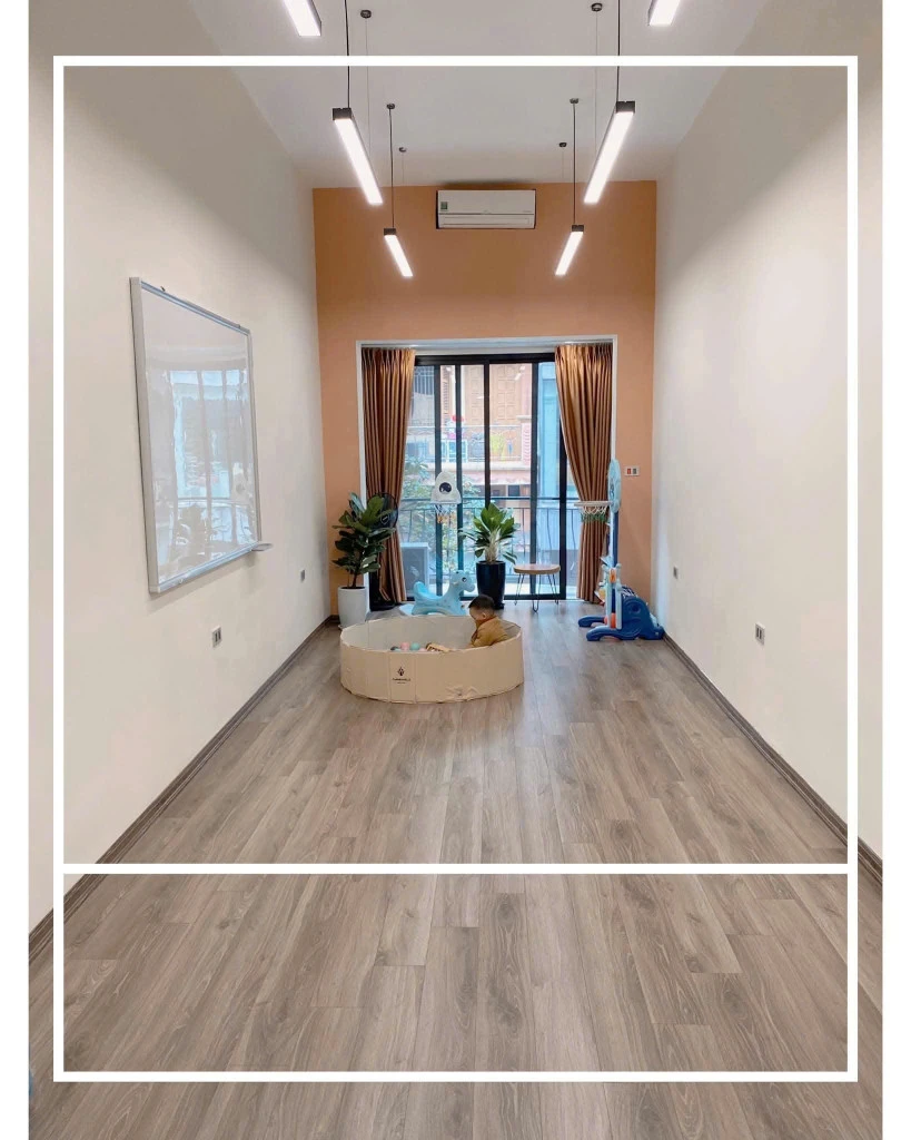 Property side image
