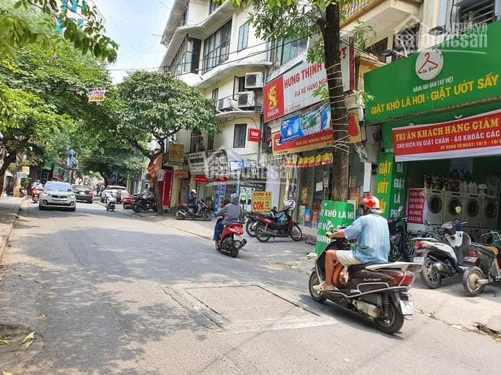 Chính chủ bán nhà phố cổ, 3 tầng ngõ 53 hàng buồm, 45m2 mt 4,5m, có sân rộng để xe máy, giá 12 tỷ